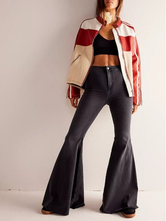 Free People Denim - Free People We the Free Just Float on Flare Stretch Jeans Raw Hem Washed Black